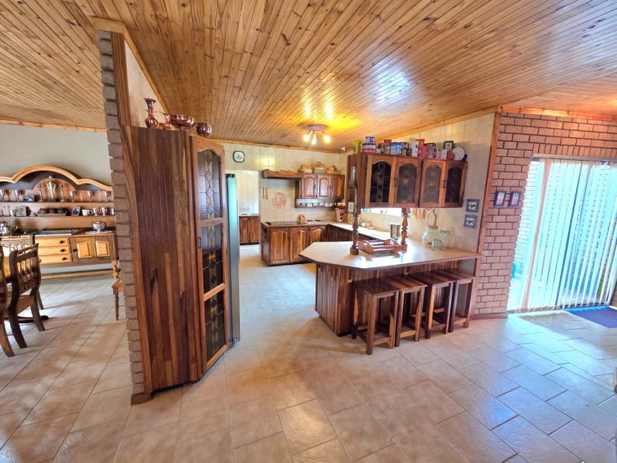 To Let 4 Bedroom Property for Rent in Reitz Free State